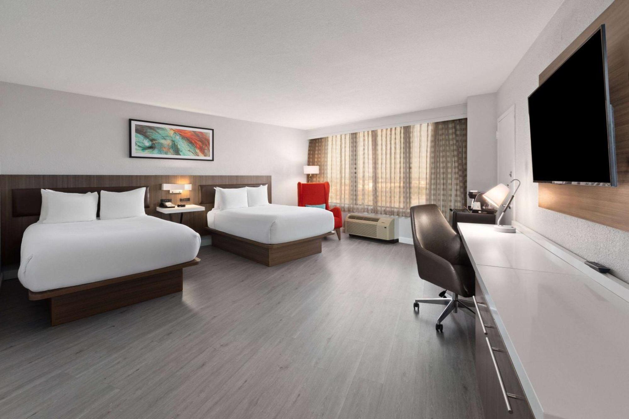 Wyndham Garden Norfolk Downtown Hotell Exteriör bild